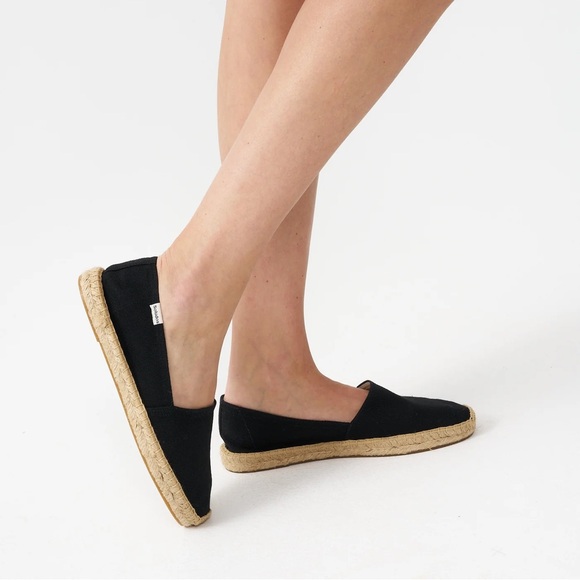 NWOT Black Soludos Classic Espadrilles - Picture 1 of 6